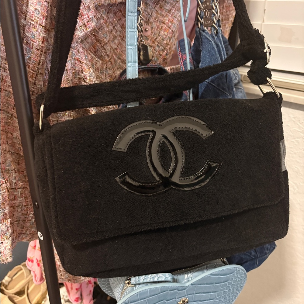 Authentic Chanel Precision Terry Cloth Shoulder Bag 2006  (item #N02) - Picture 11 of 12
